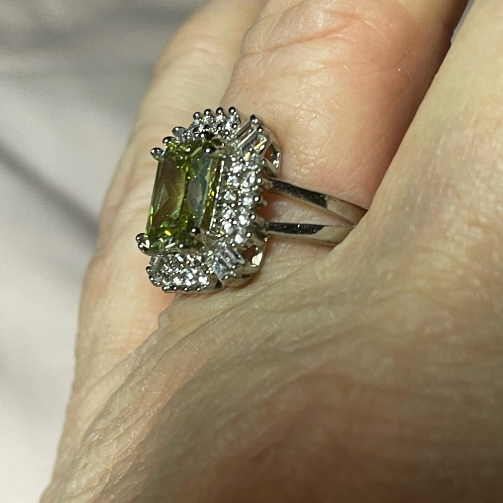 Great Silver Split Shank Statement Ring! Substant… - image 3